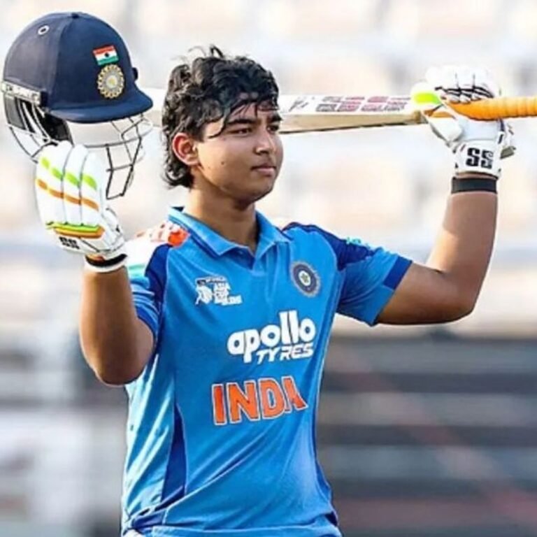 वैभव सूर्यवंशी की 19 बॉल पर फिफ्टी:10 छक्कों के सहारे 68 रन बनाए, भारत 103/2; साउथ अफ्रीका अंडर-19 ने 246 का टारगेट दिया