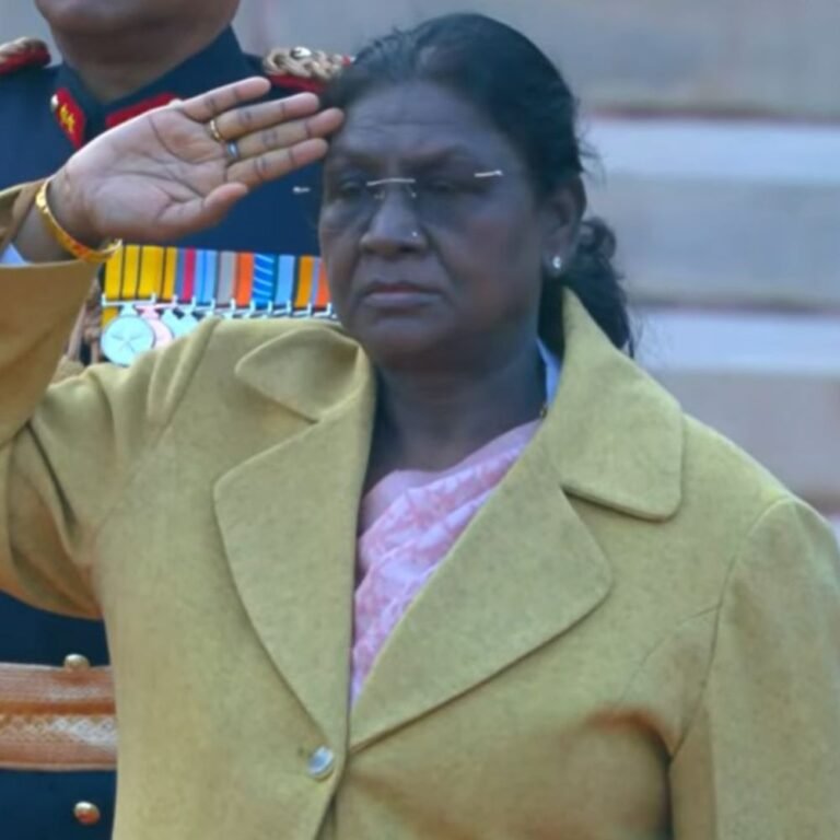 विजय चौक पर बीटिंग रिट्रीट सेरेमनी:गणतंत्र दिवस समारोह का औपचारिक समापन, रक्षा मंत्री राजनाथ सिंह ने बताया सैन्य परंपरा का महत्व