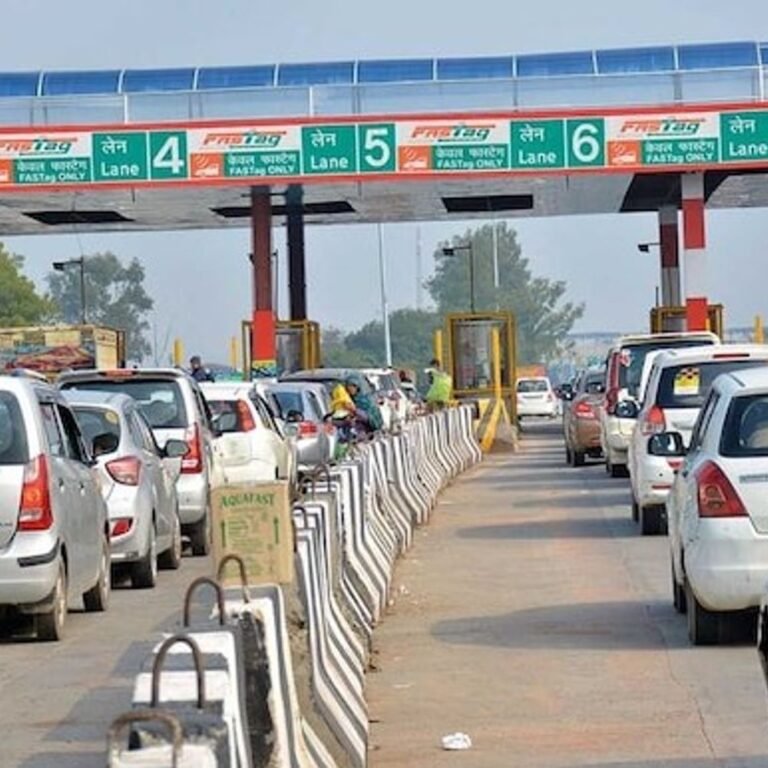 टोल बकाएदार गाड़ी नहीं बेच पाएंगे:NOC और फिटनेस सर्टिफिकेट जारी नहीं होगा, नेशनल परमिट भी नहीं मिलेगा