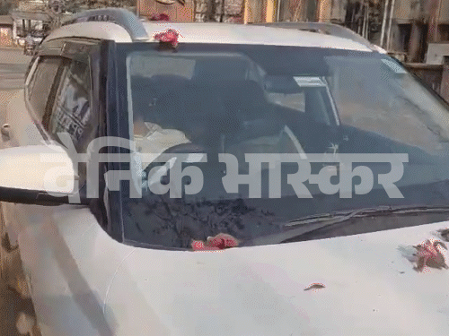 CG-MSC के SDO की लाश कार में मिली:जगदलपुर में मॉर्निंग-वॉक पर निकले लोगों ने देखा, राजनांदगांव पासिंग गाड़ी में शराब की बोतल-चखना भी मिले