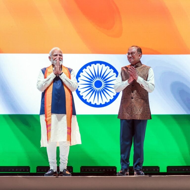 मलेशिया में जाकिर नाइक के प्रत्यर्पण का मुद्दा उठाएंगे मोदी:10वें CEO फोरम में शामिल होंगे, 8 साल बाद मलेशिया दौरे पर पहुंचे