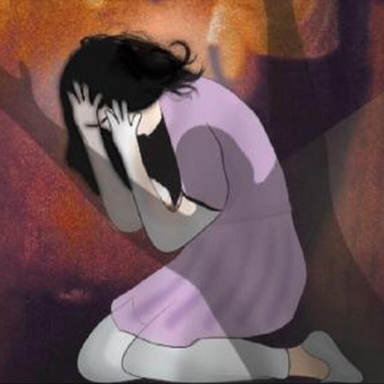 फ्रांसीसी टीचर ने 89 नाबालिगों के साथ रेप किया:50 साल में भारत समेत 9 देशों की लड़कियों को निशाना बनाया; मां-मौसी की हत्या की