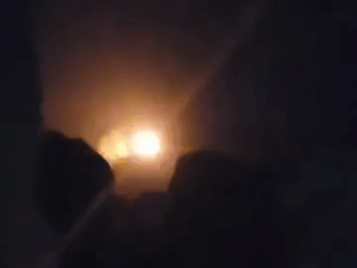 अफगानिस्तान ने पाकिस्तान पर हमला किया:दावा- बॉर्डर के पास 15 चौकियों पर कब्जा; PAK ने 4 दिन पहले अफगानिस्तान में एयरस्ट्राइक की थी