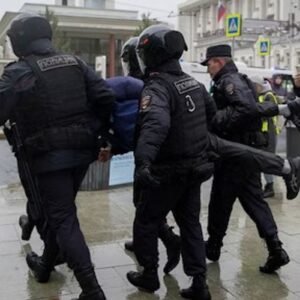 रूस में भारतीय छात्रों के शोषण के मामले बढ़े:2025 में दुनियाभर में 350 शिकायतें दर्ज, इनमें 200 रूस से