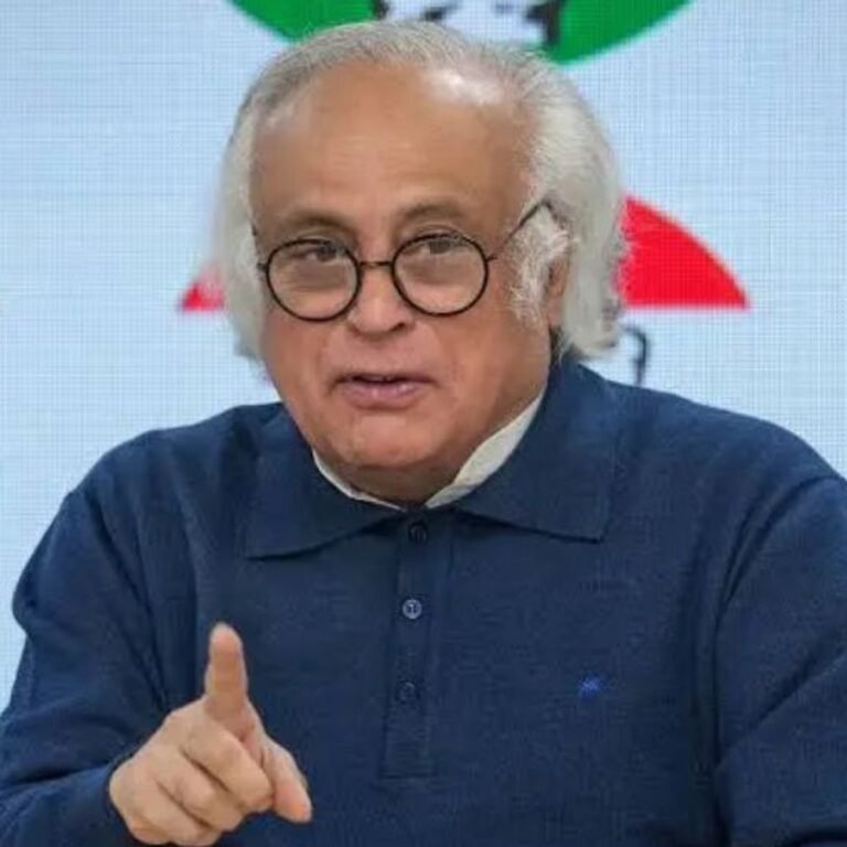 भारत-अमेरिका ट्रेड डील पर कांग्रेस बोली- मोगैम्बो खुश है:मोदी ने हार मानी; भारत को अपनी सरकार की कार्रवाइयों की जानकारी ट्रम्प से मिलती है