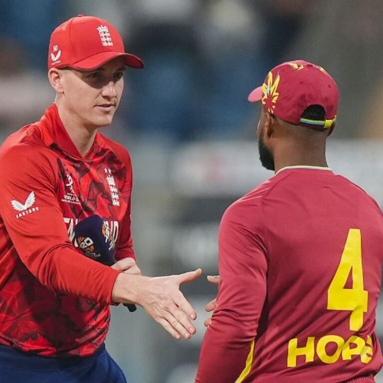 टी-20 वर्ल्ड कप- वेस्टइंडीज ने पहले ओवर में विकेट गंवाया:कप्तान शाई होप जीरो पर पवेलियन लौटे, आर्चर ने इंग्लैंड को सफलता दिलाई