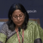 सरकार ने माना- घबराहट की वजह से सिलेंडर बुकिंग बढ़ी:रोज 50 लाख सिलेंडर डिलीवर हो रहे; 1 लाख पेट्रोल पंप पर तेल की कमी नहीं