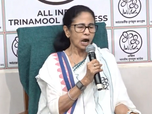 बंगाल में फिर ममता–सुवेंदु भिड़ेंगे:भाजपा नेता ने पिछली बार नंदीग्राम में सीएम को हराया था, इस बार भबानीपुर में मुकाबला; TMC कैंडिडेट्स की लिस्ट जारी