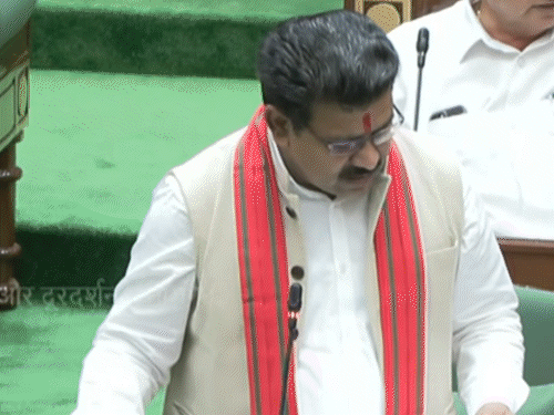 छत्तीसगढ़ में अब धर्मांतरण कराने पर उम्रकैद:विधानसभा में धर्म स्वतंत्रता बिल पास, 25 लाख जुर्माना लगेगा, मददगारों को भी होगी जेल