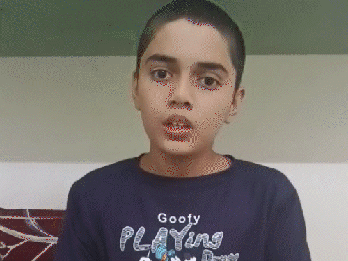 एग्जाम के बीच पिता चल बसे, फिर भी 97.67% लाए:हादसे में पापा को खोया, मां की ममता ने संभाला, पढ़िए- 10वीं टॉपर्स की कहानी