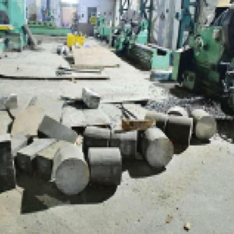 10 हजार मजदूरों के रोजगार पर संकट:औद्योगिक गैस संकट से फैब्रिकेशन उद्योगों में 50% तक उत्पादन घटा