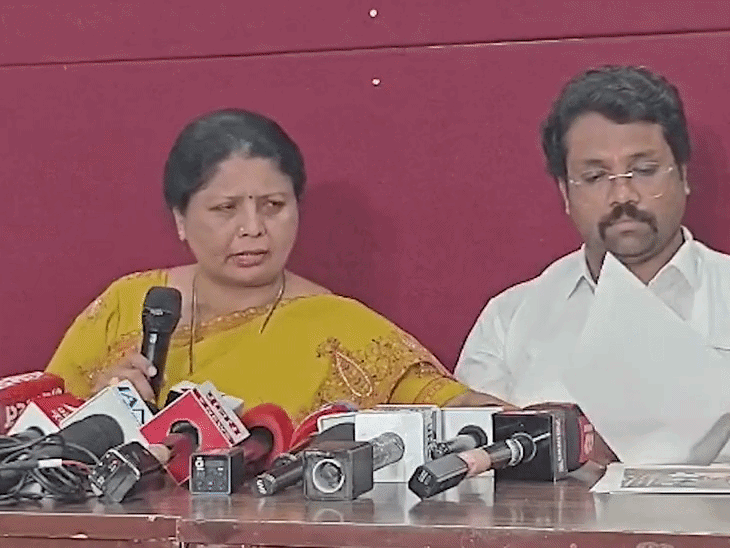 ज्योतिषी रेप केस-सीएम ने महिला आयोग अध्यक्ष से इस्तीफा मांगा:विपक्ष का आरोपी से तांत्रिक क्रिया कराने का आरोप, दावा- अनुष्ठान में तीसरी उंगली काटी