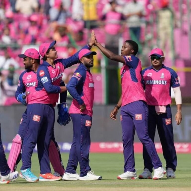 राजस्थान रॉयल्स 15 हजार करोड़ में बिकी:भारतीय मूल के अमेरिकी बिजनेसमैन ने खरीदी टीम, 18 साल में 24 गुना बढ़ी कीमत