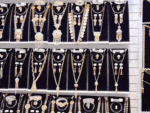 चांदी आज ₹1,214 बढ़कर ₹2.51 लाख पर पहुंची:सोना ₹347 बढ़कर ₹1.52 लाख का 10 ग्राम हुआ, इस साल ₹19 हजार हो चुका