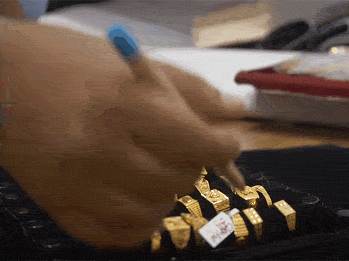 सोना ₹1629 गिरकर ₹1.50 लाख पर आया:ऑलटाइम हाई से ₹26 हजार सस्ता हो चुका; चांदी में आज ₹5,381 की गिरावट