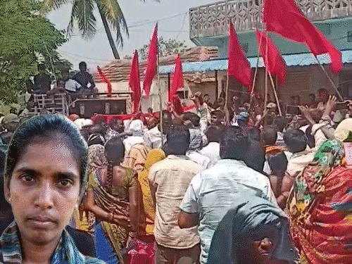 नक्सली रूपी के अंतिम संस्कार में बजा हिड़मा सॉन्ग, VIDEO:तेलंगाना में लाल झंडा लेकर नाचे ग्रामीण; कांकेर में जवानों ने किया था ढेर