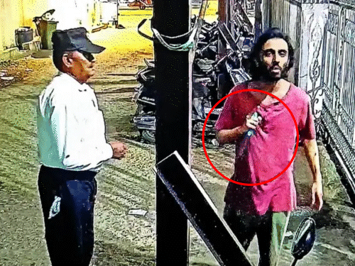 धर्म पूछा, कलमा पढ़ने को कहा, फिर चाकुओं से गोदा:मुंबई में दो गार्ड्स पर हमला; ATS ने कहा- आरोपी के घर धार्मिक दस्तावेज मिले