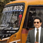 सचिन तेंदुलकर प्राइवेट जेट से पहुंचे जगदलपुर:परिवार भी साथ में, आदिवासी बच्चों संग खेलेंगे क्रिकेट; गर्मी में सुबह से इंतजार कर रहे बच्चे