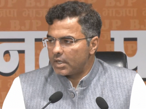 भाजपा ने केजरीवाल के नए आवास की तस्वीरें जारी कीं:कहा- आलीशान जीवन जी रहे, उनके मन में शीशमहल; AAP ने कहा- फोटो फर्जी हैं