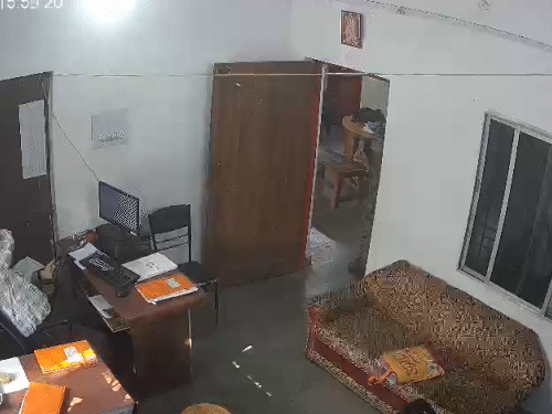 ASI ने BJP कार्यकर्ता को जड़े 20 थप्पड़, LIVE-VIDEO:कान सुन्न पड़ा, केस की जानकारी मांगने थाने गया था, अधिकारी बोले- नेतागिरी निकाल दूंगा