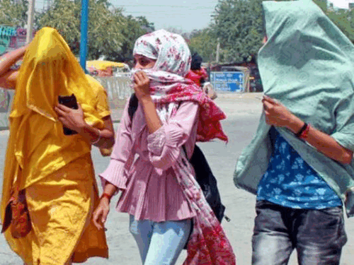 छत्तीसगढ़ में लू का अलर्ट, राजनांदगांव में 45°C पहुंचा पारा:रायपुर में सामान्य से 5°C ज्यादा तापमान, आगे और तपेगा मौसम