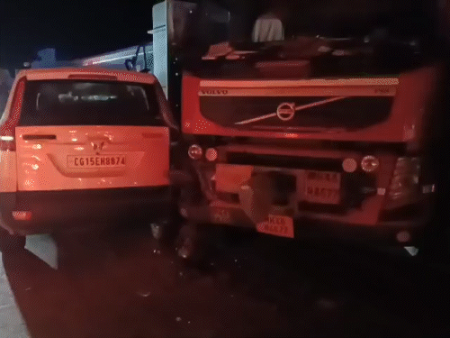 अंबिकापुर में स्कॉर्पियो ने 4 महिलाओं को कुचला, 3 मौतें:सब्जी लेकर लौट रही थी, भीड़ ने ड्राइवर को पीटा, नेशनल हाईवे पर चक्काजाम