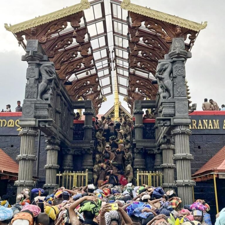 सुप्रीम कोर्ट ने पूछा- मूर्ति छूना ईश्वर का अपमान कैसे:सबरीमाला के वकील बोले- भगवान अयप्पा ब्रह्मचारी, इसलिए पूजा की प्रथा भी वैसी