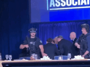 वॉशिंगटन में होटल के बाहर फायरिंग, ट्रम्प अंदर थे:हमलावर मारा गया; सभी मेहमानों को मेज के नीचे छिपने को कहा गया, सभी सुरक्षित