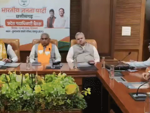 छत्तीसगढ़ BJP कोर कमेटी में ओपी, विजय, अमर की एंट्री:रमन-बृजमोहन बैठक से नदारद, जामवाल, पवन साय की मौजूदगी में बदलाव पर मुहर
