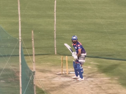 रायपुर में आज RCB vs MI की टक्कर:बारिश बिगाड़ सकती है खेल, स्टेडियम तक पहुंचने देखें रूट चार्ट, QR कोड से मिलेगी एंट्री