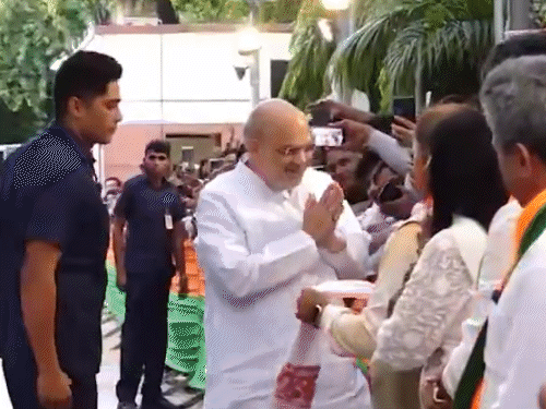 बंगाल-असम, पुडुचेरी में भाजपा की जीत पर दिल्ली में जश्न:शाह, नितिन नवीन पार्टी मुख्यालय पहुंचे, थोड़ी देर में PM मोदी संबोधित करेंगे