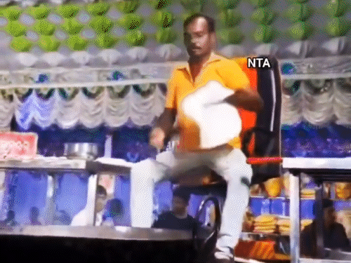 ‘रीएग्‍जाम पेपर के लिए टेलिग्राम पर ट्यून्‍ड रहें’:NEET पेपर लीक पर फनी सोशल मीडिया मीम्‍स की बाढ़
