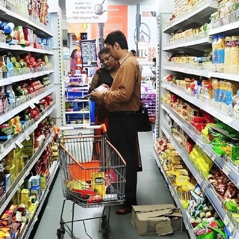 साबुन-बिस्किट से लेकर तेल तक सब महंगा होगा:डाबर, HUL सहित FMCG कंपनियां दाम बढ़ाएंगी; पैकेजिंग और कच्चे माल की लागत बढ़ी