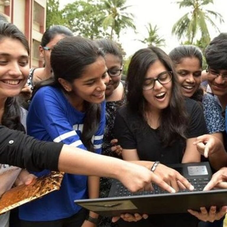 ICAI CA फाइनल रिजल्ट 2026 जारी:नूर सिंगला ने किया टॉप, रितिज सराफ रहे सेकंड टॉपर