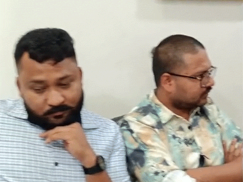 सक्ती में 1 लाख रिश्वत लेते जनपद-CEO समेत 3 अरेस्ट:चेक जारी करने के बदले मांगे 2 लाख; ACB ने ट्रैप कर रंगे-हाथों पकड़ा