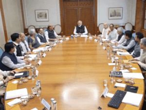 PM मोदी ने सचिवों के साथ की उच्चस्तरीय बैठक:ईज ऑफ डूइंग बिजनेस, आत्मनिर्भर भारत और PM गतिशक्ति पर दिया जोर
