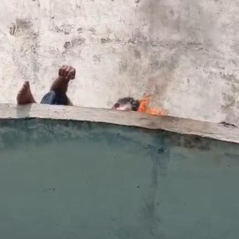 युवक बोला-TI ने जानवरों की तरह पीटा, बर्खास्त किया जाए,VIDEO:पानी टंकी पर चढ़े युवक, साढ़े 23 हजार लेने का आरोप; जुआ से जुड़ा मामला