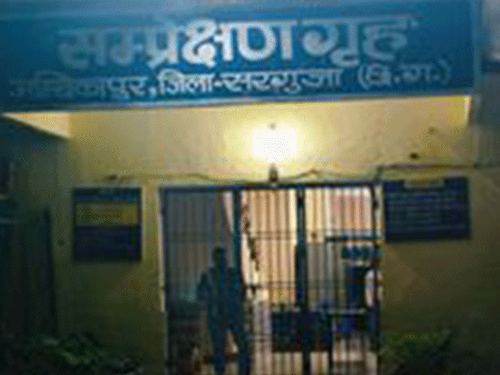 खिड़की उखाड़कर बाल संप्रेक्षण गृह से 11 नाबालिग भागे:तेज बारिश-बिजली गुल होने का उठाया फायदा, मेन-गेट के सुरक्षाकर्मियों को भी नहीं लगी भनक