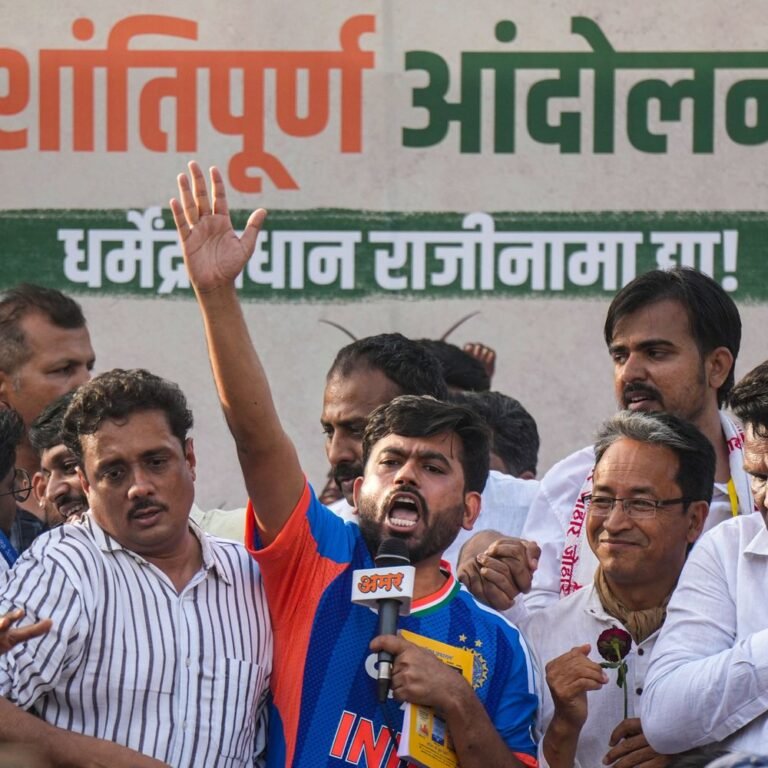 कॉकरोच जनता पार्टी का आज जंतर-मंतर पर प्रदर्शन:शिक्षा मंत्री के इस्तीफे और सुसाइड करने वाले NEET स्टूडेंट्स के लिए ₹1-1 करोड़ की मांग