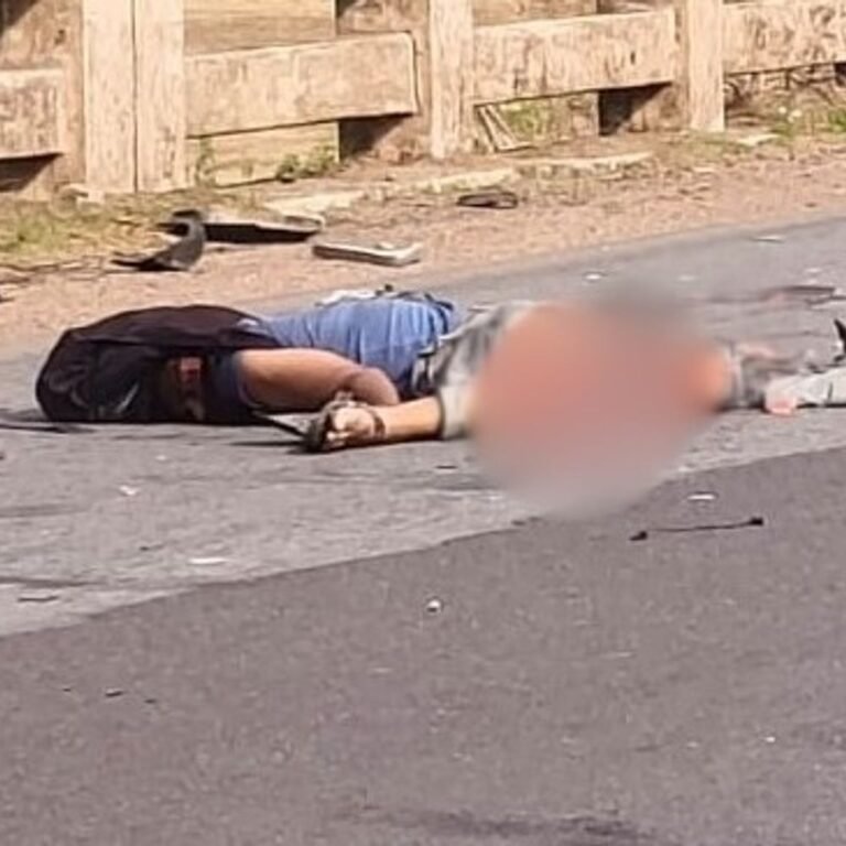कांकेर में ट्रक की चपेट में आया बाइक सवार:ओवरटेक करते समय हुआ हादसा,गंभीर हालत में अस्पताल पहुंचाया गया, डॉक्टरों ने मृत घोषित किया
