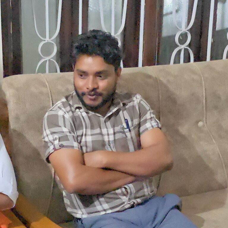जशपुर में 30 हजार की रिश्वत लेते SDO गिरफ्तार:मनरेगा भुगतान के नाम पर बार-बार कर रहा था डिमांड, एसीबी ने रंगे हाथ दबोचा