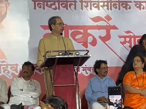 उद्धव बोले- शिवसेना 30 साल तक कांग्रेस से लड़ी:लेकिन पार्टी नहीं तुड़वाई; भाजपा ने ये पाप किया, जो दूसरों के बच्चे चुराती है