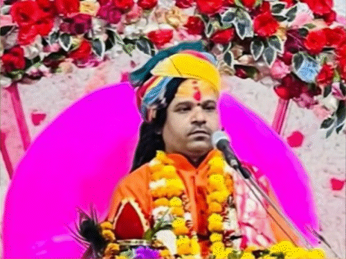 छत्तीसगढ़- चावल देकर भविष्य बताने वाले बाबा पर रेप केस:दर्द भगाने के बहाने महिला से गंदी हरकत; एक साल में 3 पाखंडी पकड़ाए