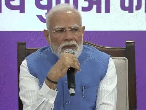 PM मोदी ने 15 लाख युवाओं को ₹2400 करोड़ दिए:कहा- विकसित भारत रोजगार योजना ने 70 लाख जॉब दिए, भविष्य की वर्कफोर्स तैयार हो रही