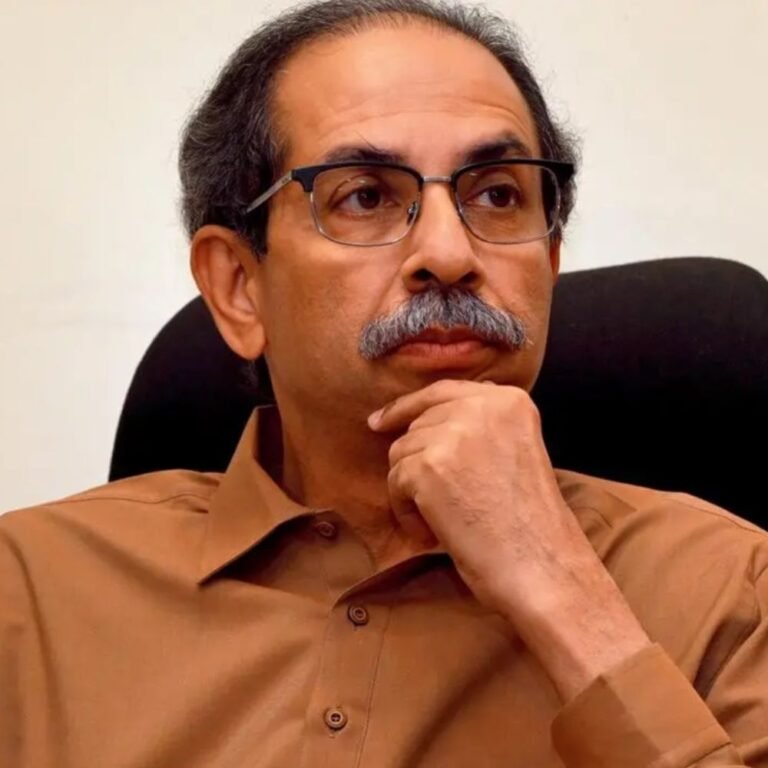 शिवसेना उद्धव गुट को संसद में ऑफिस खाली करना होगा:टूट के बाद सांसदों की संख्या 5 से कम हुई; 2 सांसद लोकसभा स्पीकर से मिलेंगे