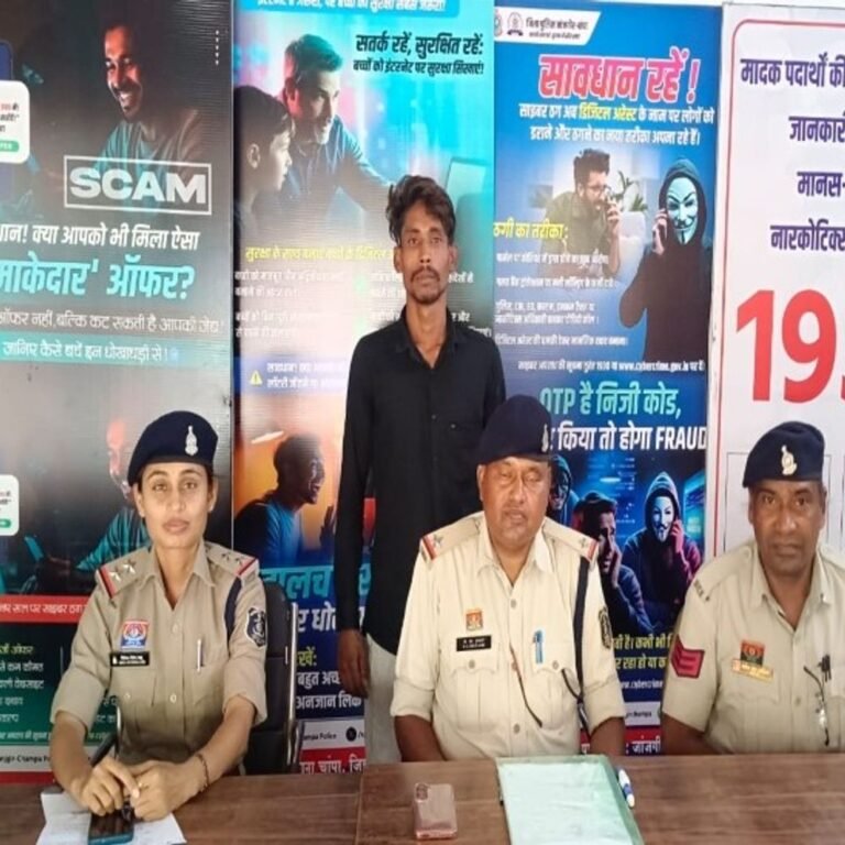जांजगीर-चांपा रेलवे स्टेशन पर सो रहे युवक का मोबाइल चोरी:CCTV फुटेज से मिला सुराग, 24,499 रुपए का मोबाइल बरामद