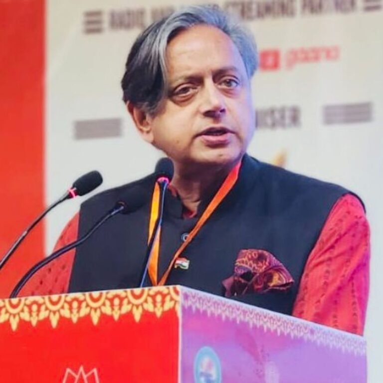 थरूर बोले- जम्मू-कश्मीर की स्थिति में सुधार:वहां मुझे पॉजिटिव महसूस हुआ; कांग्रेस में नाराजगी, कहा- लोगों से मिलकर जमीनी हकीकत समझते