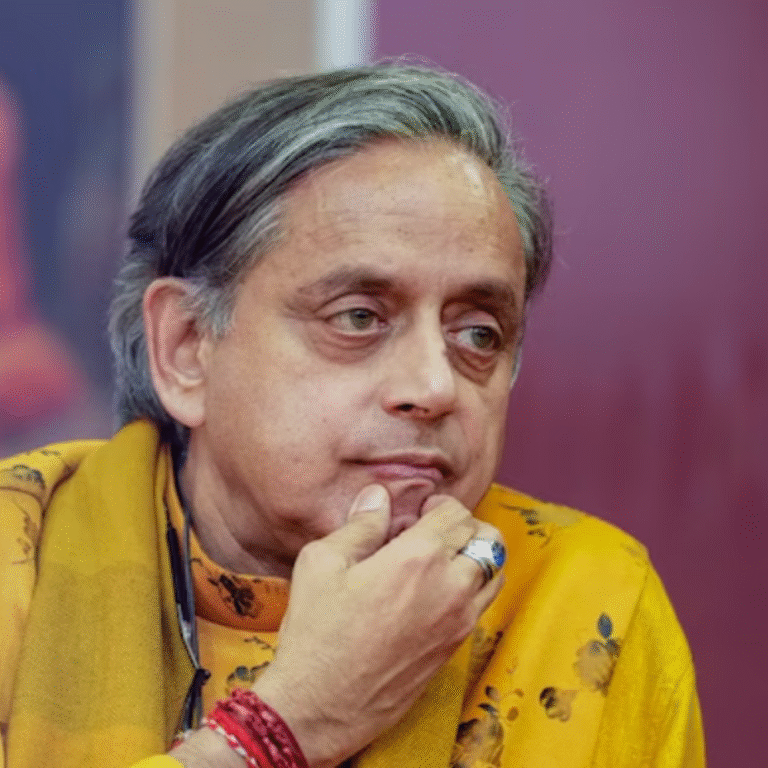 खेड़ा बोले- मोदी जो बोलते नहीं, थरूर सुन लेते हैं:कांग्रेस सांसद ने G7 समिट में भारतीय नाविकों का मुद्दा उठाने पर पीएम की तारीफ की थी
