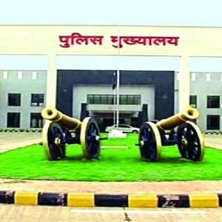 छत्तीसगढ़ पुलिस में बड़ा फेरबदल…61 इंस्पेक्टर्स के तबादले:नक्सल प्रभावित जिलों में लंबे समय से पदस्थ निरीक्षकों को मिली नई जिम्मेदारी, PHQ से आदेश जारी