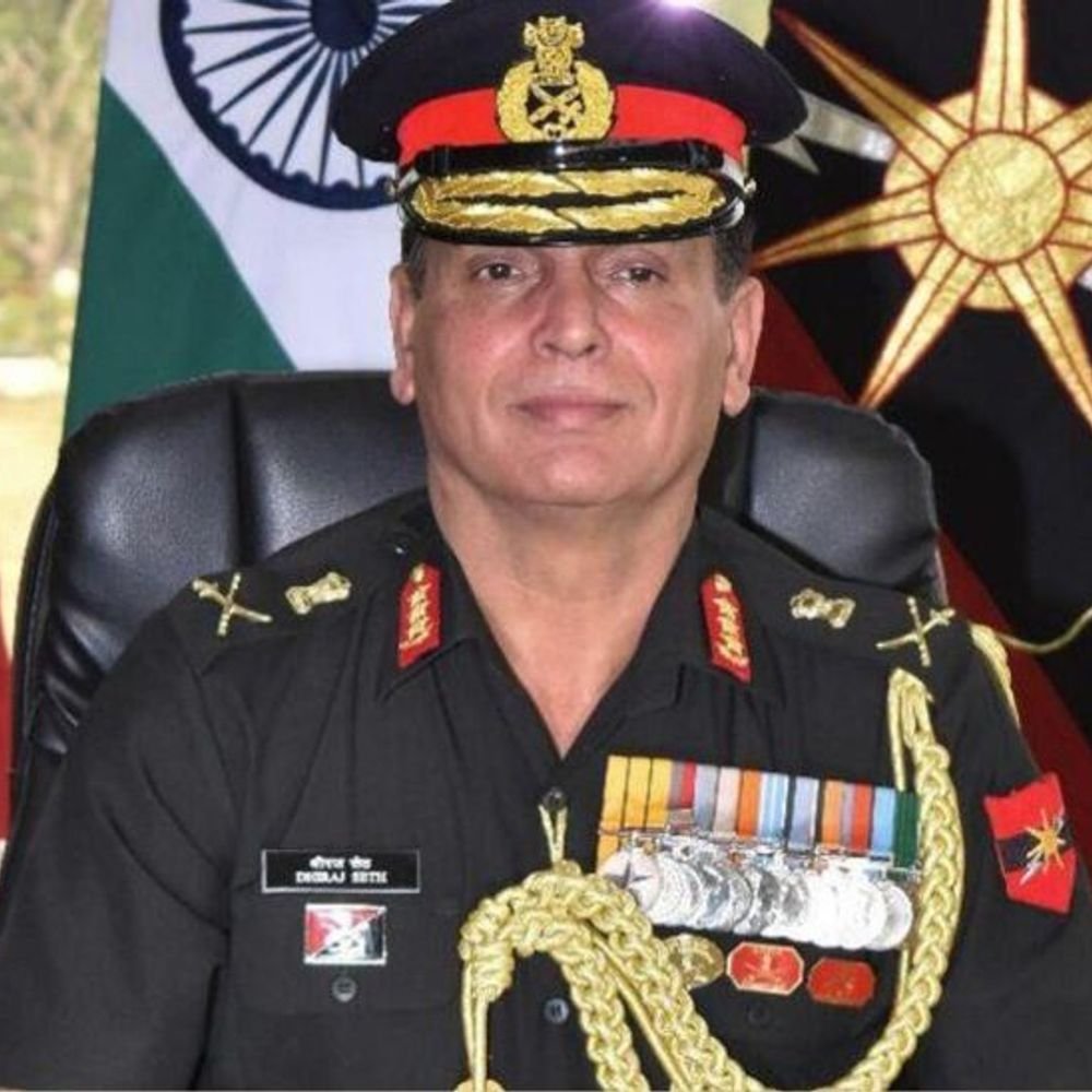 लेफ्टिनेंट जनरल धीरज सेठ अगले आर्मी चीफ होंगे:जनरल उपेंद्र द्विवेदी की जगह लेंगे; सेठ दो महीने पहले उप सेना प्रमुख बने थे